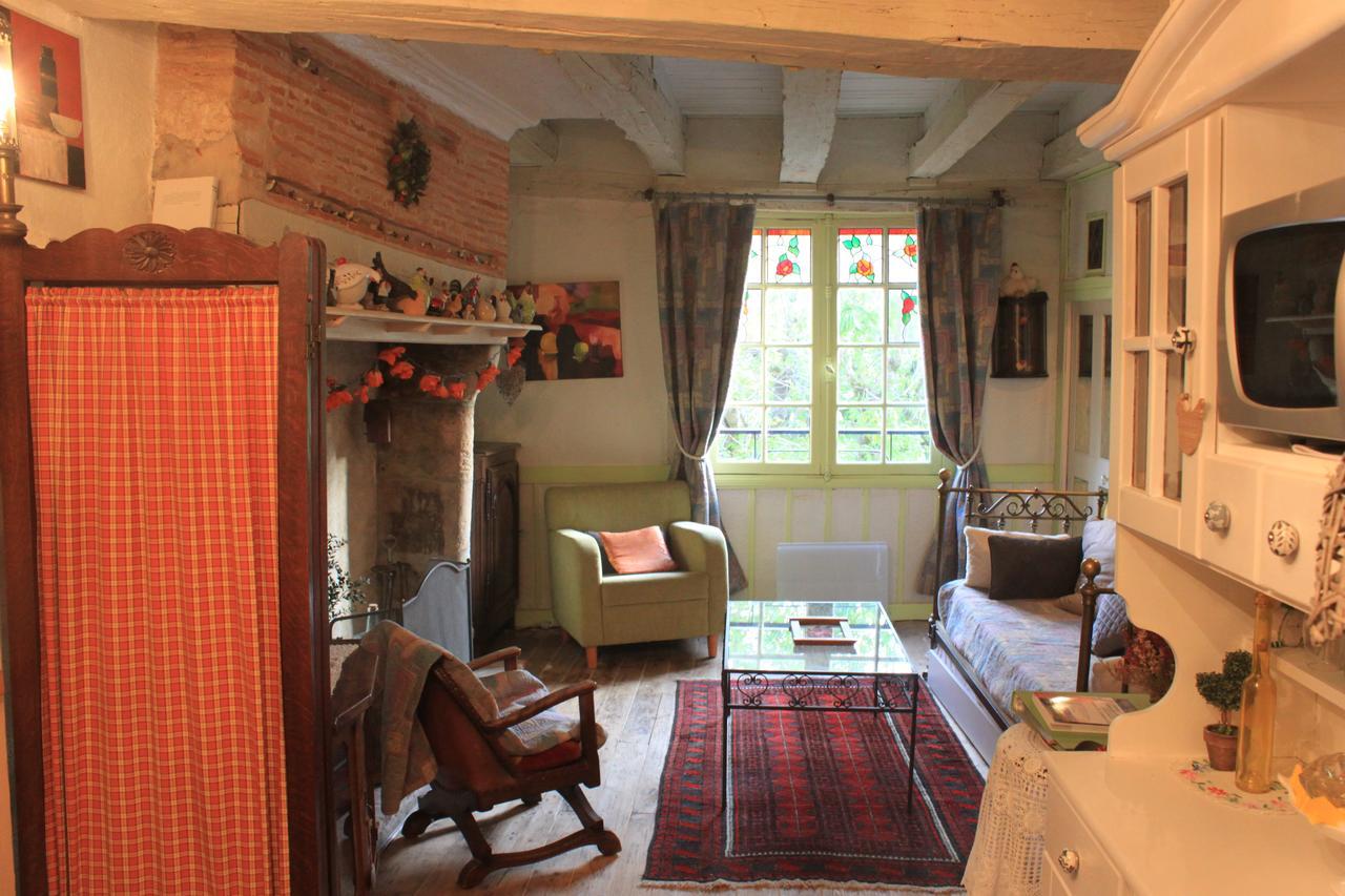 Le Relais De La Myrpe Apartman Bergerac Kültér fotó